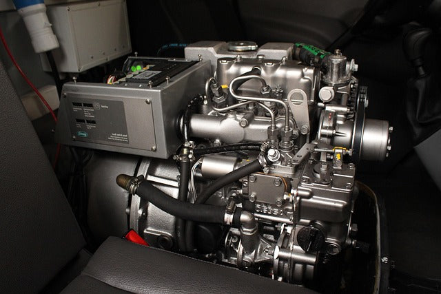 How to Maintain Your Car Engine - Regular Oil Changes