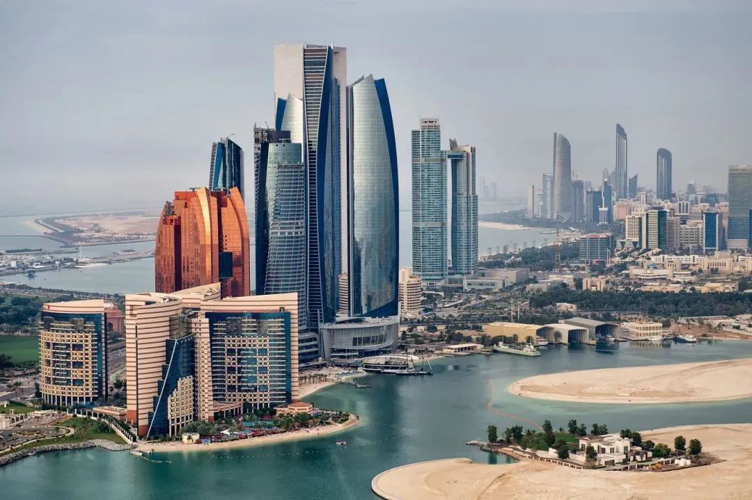 UAE’s Non-Oil Trade Shows Strong Growth