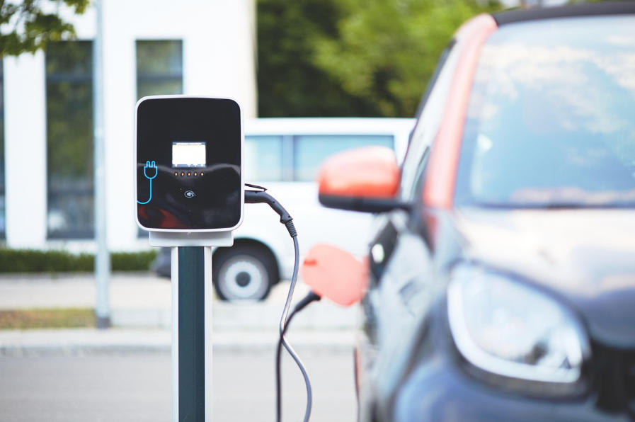 Demand for hybrid, EV cars rise in UAE amid higher oil prices
