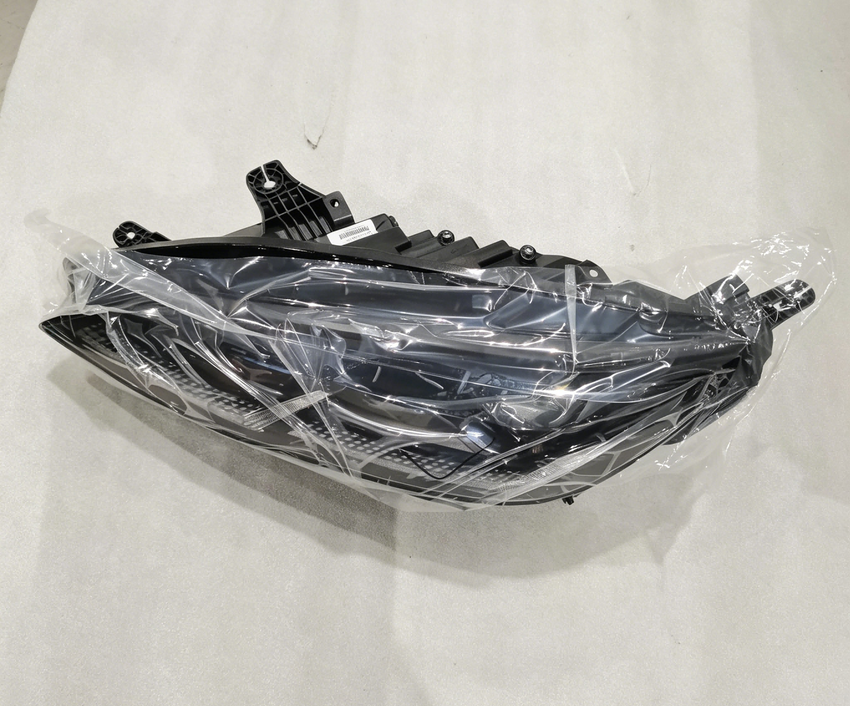 Left headlight assembly