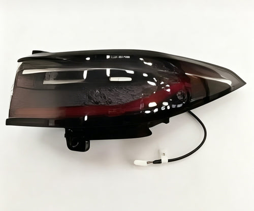 Right combination taillight assembly